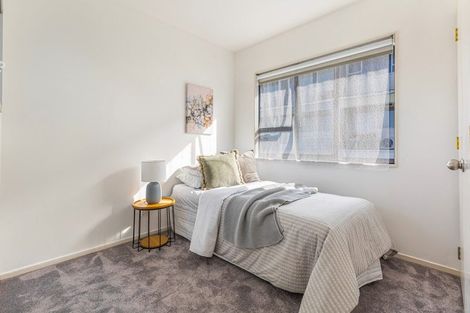 Photo of property in 217a Onewa Road, Birkenhead, Auckland, 0626