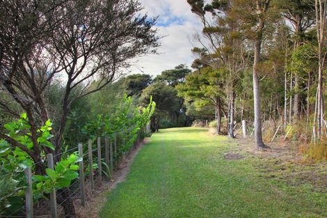 Photo of property in 21 Ti Point Road, Ti Point, Warkworth, 0985