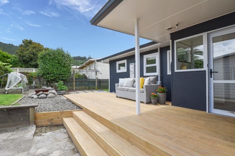Photo of property in 42 Island View Road, Western Heights, Rotorua, 3015