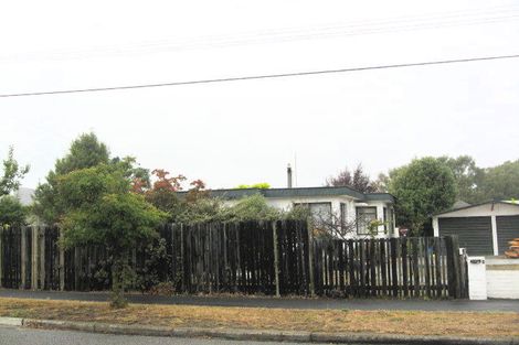 Photo of property in 2/6a Mundys Road, Dallington, Christchurch, 8061