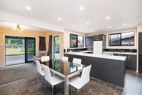 Photo of property in 36 Wanganui Road, Marton, 4710