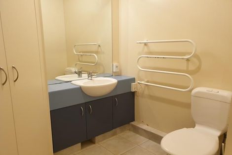 Photo of property in Terrace Tower Apartments, 10b/126 The Terrace, Wellington Central, Wellington, 6011