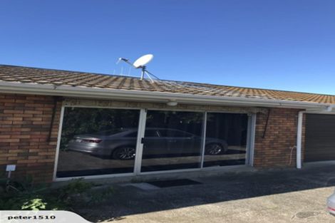 Photo of property in 2/32 Eastern Beach Road, Eastern Beach, Auckland, 2012