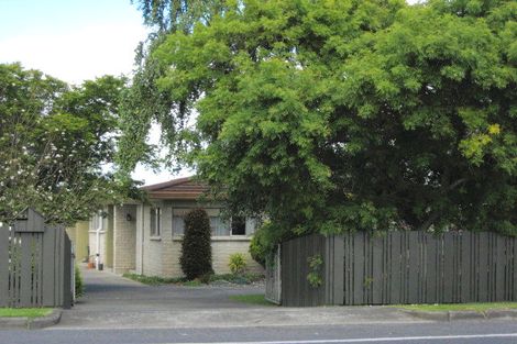 Photo of property in 1-3 Cross Street, Drury, 2113