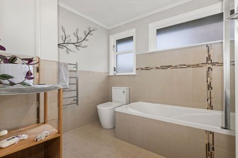 Photo of property in 27 Macarthur Street, Levin, 5510