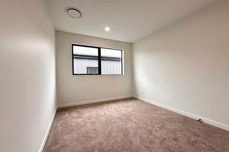 Photo of property in 21 Pohewa Road, Silverdale, 0932