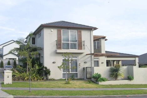 Photo of property in 11 Lansell Drive, East Tamaki Heights, Auckland, 2016