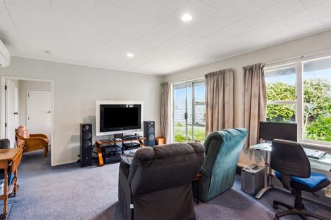 Photo of property in 55 Martin Road, Paraparaumu Beach, Paraparaumu, 5032