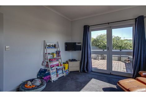 Photo of property in 32 Regent Street, West End, Timaru, 7910