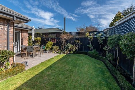 Photo of property in 102a Prestons Road, Redwood, Christchurch, 8051