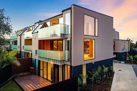 Photo of property in 48c Merani Street, Belmont, Auckland, 0622