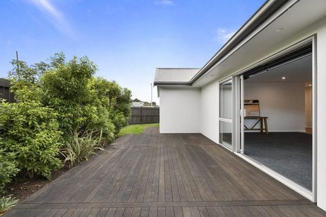 Photo of property in 2 Serenity Crescent, Kelvin Grove, Palmerston North, 4414