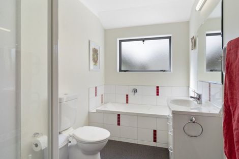 Photo of property in 9 Byron Brown Place, Otaki Beach, Otaki, 5512