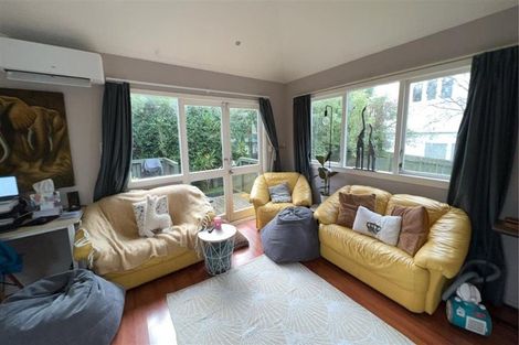 Photo of property in 284e Schnapper Rock Road, Schnapper Rock, Auckland, 0632