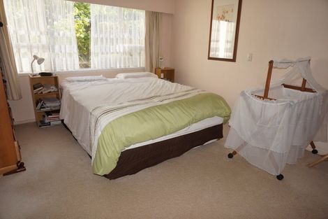 Photo of property in 57 Merriefield Avenue, Forrest Hill, Auckland, 0620