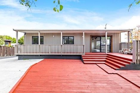 Photo of property in 2/40 Hollyford Drive, Clover Park, Auckland, 2105