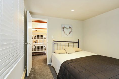 Photo of property in 30 Gillies Crescent, Waimarama, 4294