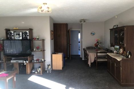 Photo of property in 2/6 Florance Place, Parklands, Christchurch, 8083