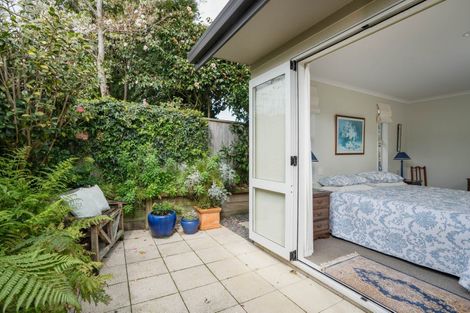 Photo of property in 2/12 Gradwell Place, Two Mile Bay, Taupo, 3330