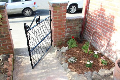 Photo of property in 1 Crown Street, North East Valley, Dunedin, 9010