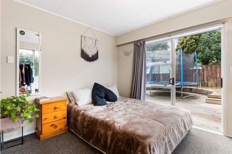 Photo of property in 1/14 Waari Avenue, Sunnyvale, Auckland, 0612