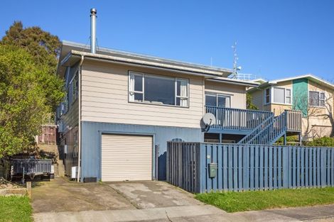 Photo of property in 25 Robson Street, Stokes Valley, Lower Hutt, 5019