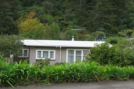 Photo of property in 39 Elmslie Road, Pinehaven, Upper Hutt, 5019