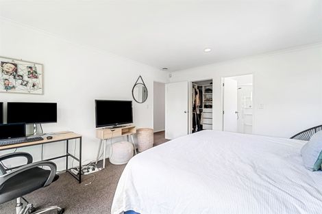 Photo of property in 22 Cascaden Road, Gulf Harbour, Whangaparaoa, 0930