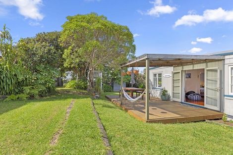 Photo of property in 66a Wainui Road, Raglan, 3225