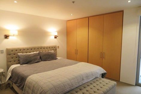 Photo of property in Sanctum Apartment, 10 Ebor Street, Te Aro, Wellington, 6011