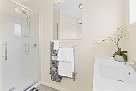 Photo of property in 8 Kotuku Place, Snells Beach, 0920