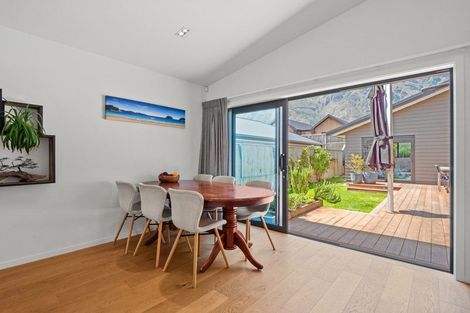 Photo of property in 17 Howden Drive, Jacks Point, 9371