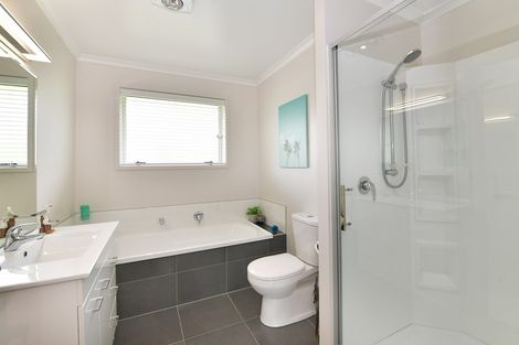 Photo of property in 24 Discovery Drive, Gulf Harbour, Whangaparaoa, 0930