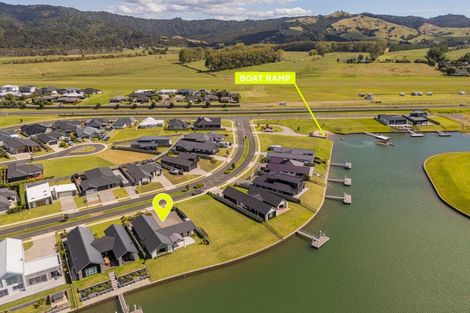 Photo of property in 20 Ngaroma Crescent, Whitianga, 3510