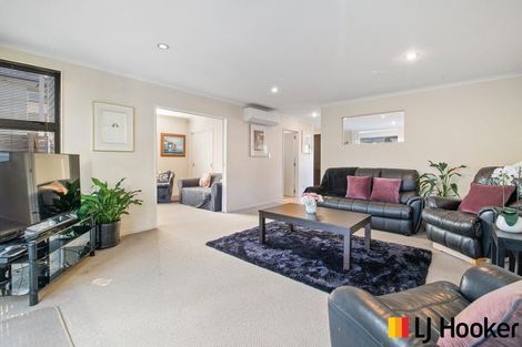 Photo of property in 30 Reins Road, Takanini, 2112