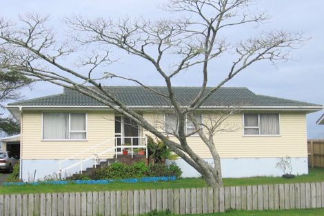 Photo of property in 60 Sunline Avenue, Massey, Auckland, 0614