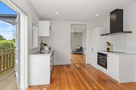 Photo of property in 11 Glenrowan Avenue, Avondale, Christchurch, 8061