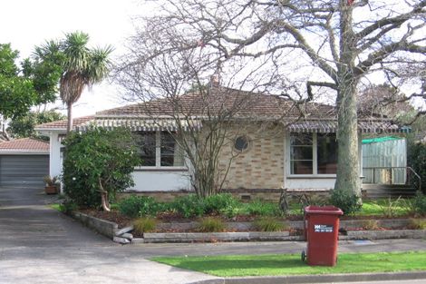 Photo of property in 30 Lincoln Terrace, Hokowhitu, Palmerston North, 4410