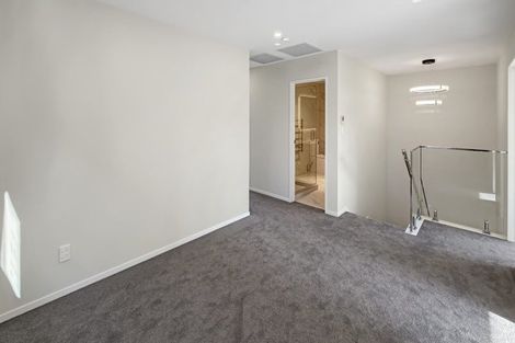 Photo of property in 43 Picnic Point Road, Hobsonville, 0616