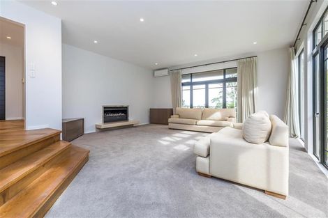 Photo of property in 312 Upper Harbour Drive, Greenhithe, Auckland, 0632