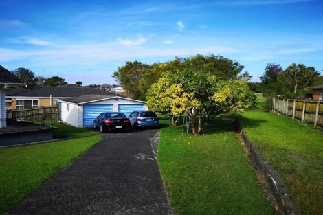 Photo of property in 20 Aotea Road, Glen Eden, Auckland, 0602