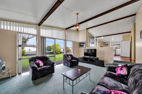 Photo of property in 6b York Street, Eltham, 4322