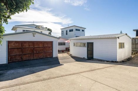 Photo of property in 65 Pukehina Parade, Pukehina, Te Puke, 3189