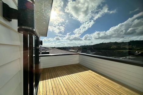 Photo of property in 27 Raymond Grace Avenue, Huapai, Kumeu, 0810