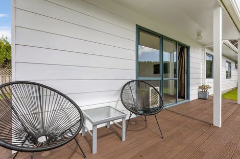 Photo of property in 10 Meade Place, Bell Block, New Plymouth, 4312