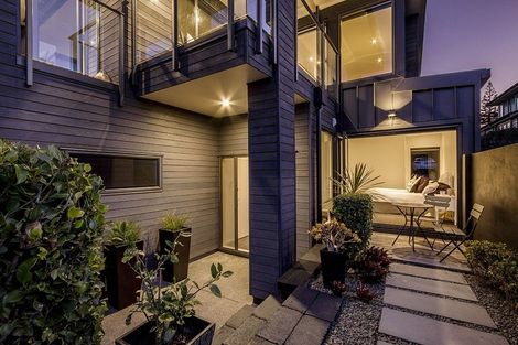 Photo of property in 33 Seacliffe Avenue, Belmont, Auckland, 0622