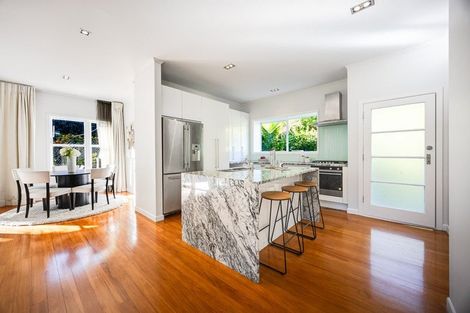 Photo of property in 58 Church Street, Devonport, Auckland, 0624