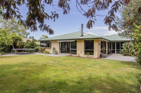 Photo of property in 10 Parsonage Road, Woodend, 7610