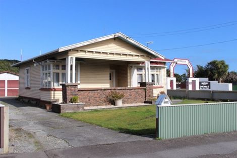 Photo of property in 28 Marlborough Street, Greymouth, 7805