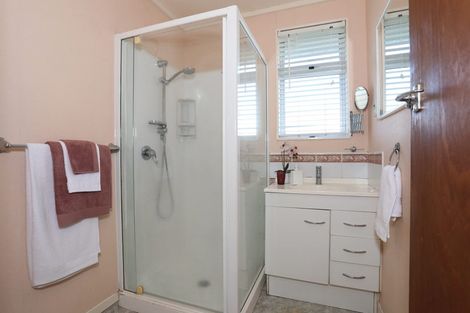 Photo of property in 1 Edward Street, Bulls, 4818